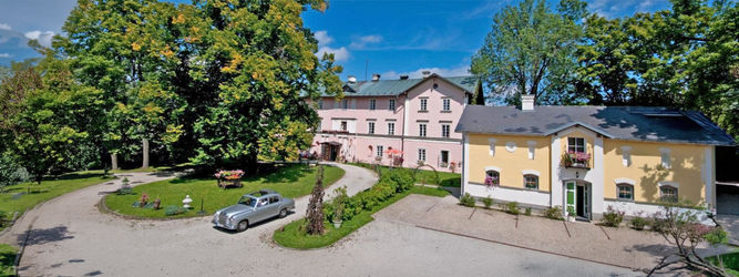 Zámecký hotel Zdíkov: letní pobyt na Šumavě, kde se historie potkává s přírodou a wellness