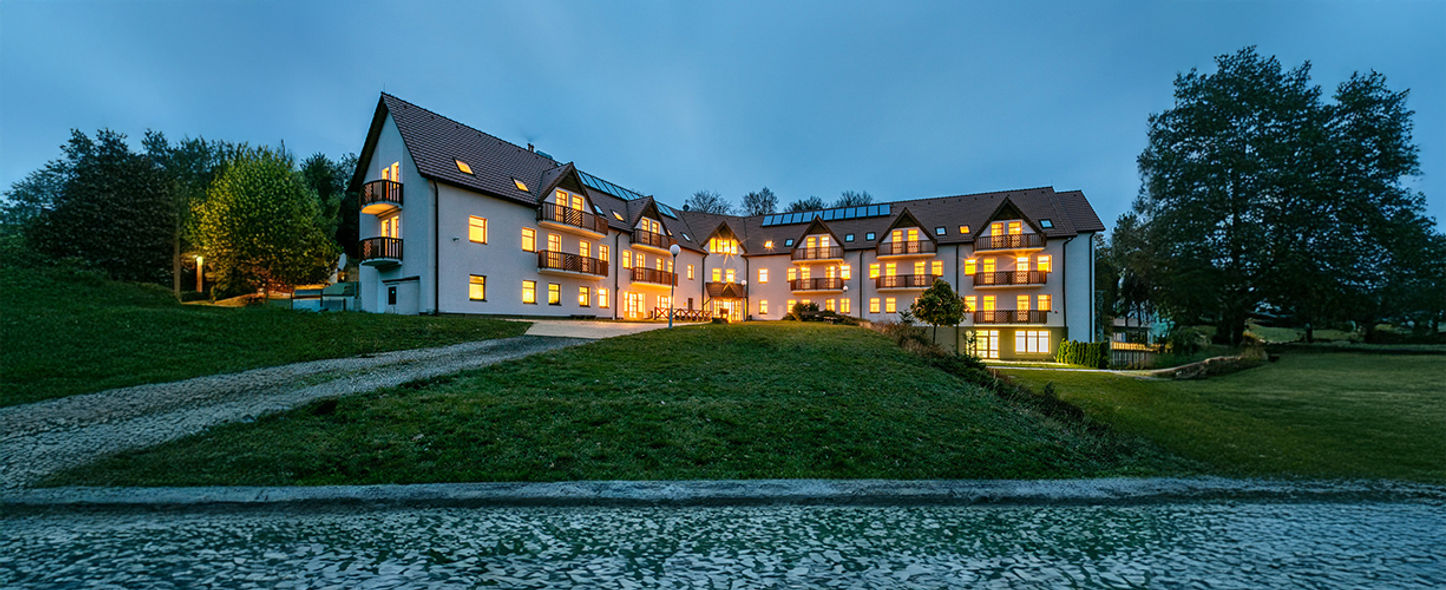 Pytloun Wellness Hotel Hasištejn: Luxusní odpočinek uprostřed přírody