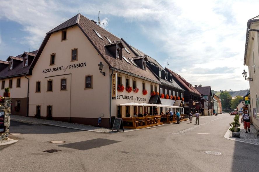 Penzion a Apartmány Daro