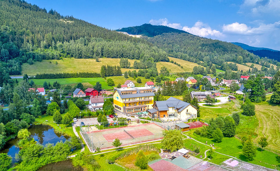 Relax in the Jeseníky Mountains at the Helios Wellness Hotel: wellness, good food and trips in the heart of the mountains
