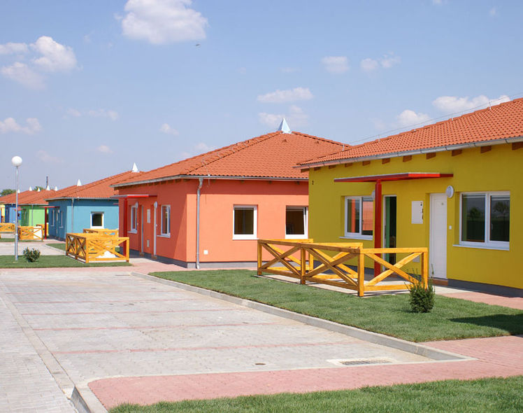 HOLIDAY VILLAGE Senec