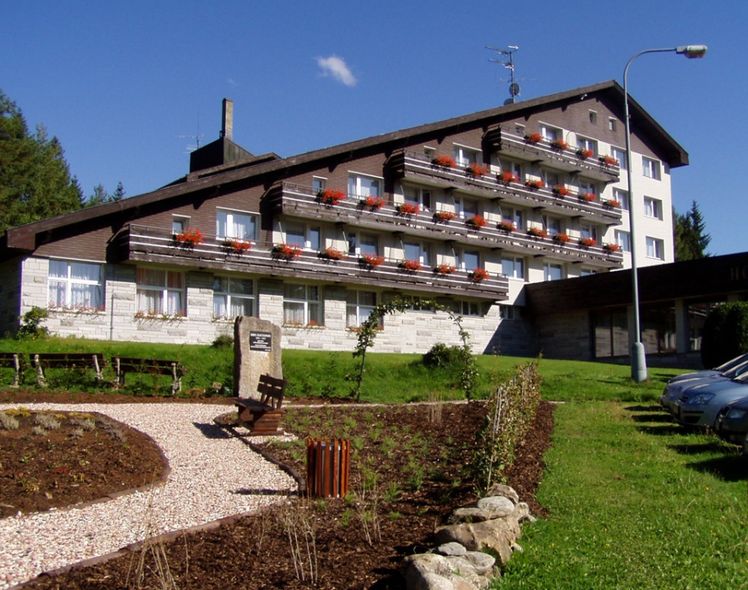 Hotel SRNÍ