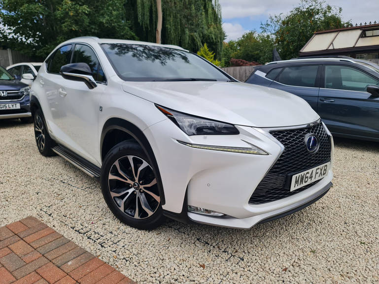 LEXUS-NX-35