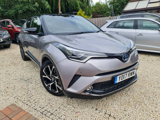 TOYOTA-C-HR-19