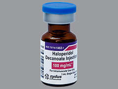 Esto es un Vial transparente imprimido con nada en la parte delantera, nada en la parte posterior, y es fabricado por ZYDUS PHARMACEU.