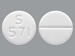 Esto es un Tableta blanco redondo imprimido con S  571 en la parte delantera, nada en la parte posterior, y es fabricado por STRIDES PHARMA.