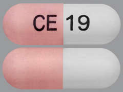 Esto es un Cápsula rosado oblongo imprimido con CE en la parte delantera, 19 en la parte posterior, y es fabricado por CHARTWELL RX LL.