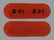Acitretin: Esto es un Cápsula imprimido con logo and 81 en la parte delantera, logo and 81 en la parte posterior, y es fabricado por None.