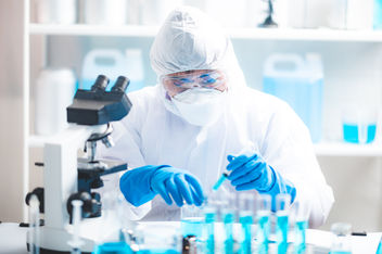 Health care researcher working in a laboratory