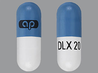 Esto es un Cápsula Dr imprimido con logo en la parte delantera, DLX 20 en la parte posterior, y es fabricado por None.