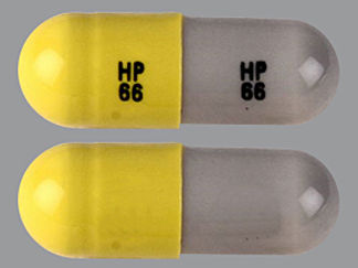 Esto es un Cápsula imprimido con HP  66 en la parte delantera, HP  66 en la parte posterior, y es fabricado por None.