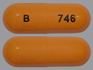 This is a Capsule Dr imprinted with B on the front, 746 on the back.