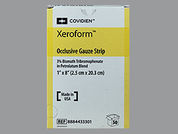 Xeroform Petrolatum Dressing: Esto es un Vendaje imprimido con nada en la parte delantera, nada en la parte posterior, y es fabricado por None.