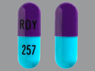 This is a Capsule imprinted with RDY on the front, 257 on the back.