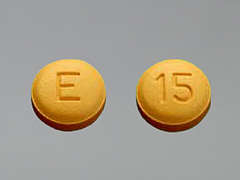 Esto es un Tableta amarillo oscuro redondo imprimido con E en la parte delantera, 15 en la parte posterior, y es fabricado por AUROBINDO PHARM.