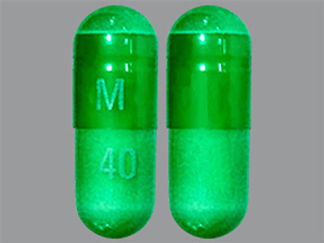 This is a Capsule imprinted with M on the front, 40 on the back.