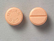 Haloperidol: Esto es un Tableta naranja redondo imprimido con MYLAN  327 en la parte delantera, nada en la parte posterior, y es fabricado por MYLAN.