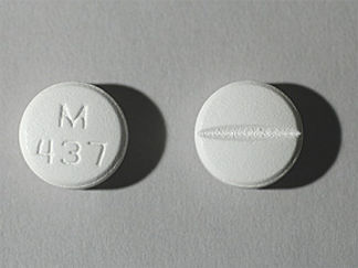 Esto es un Tableta imprimido con M  437 en la parte delantera, nada en la parte posterior, y es fabricado por None.