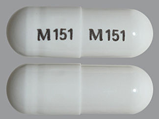 Esto es un Cápsula Dr imprimido con M151 en la parte delantera, M151 en la parte posterior, y es fabricado por None.
