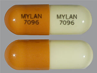 Esto es un Cápsula imprimido con MYLAN  7096 en la parte delantera, MYLAN  7096 en la parte posterior, y es fabricado por None.