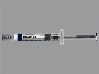 This is a Syringe imprinted with nothing on the front, nothing on the back.