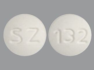 This is a Tablet imprinted with SZ on the front, 132 on the back.