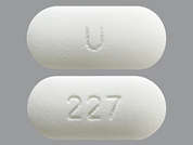 Metronidazole: Esto es un Tableta imprimido con U en la parte delantera, 227 en la parte posterior.
