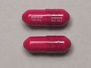 Triamterene: Esto es un Cápsula rojo oblongo imprimido con DYRENIUM  50 mg en la parte delantera, DYRENIUM  WPC 002 en la parte posterior, y es fabricado por PRASCO LABS.