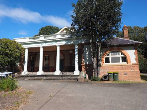 File image: Neoclassical courthouse with white columns and brick annexe