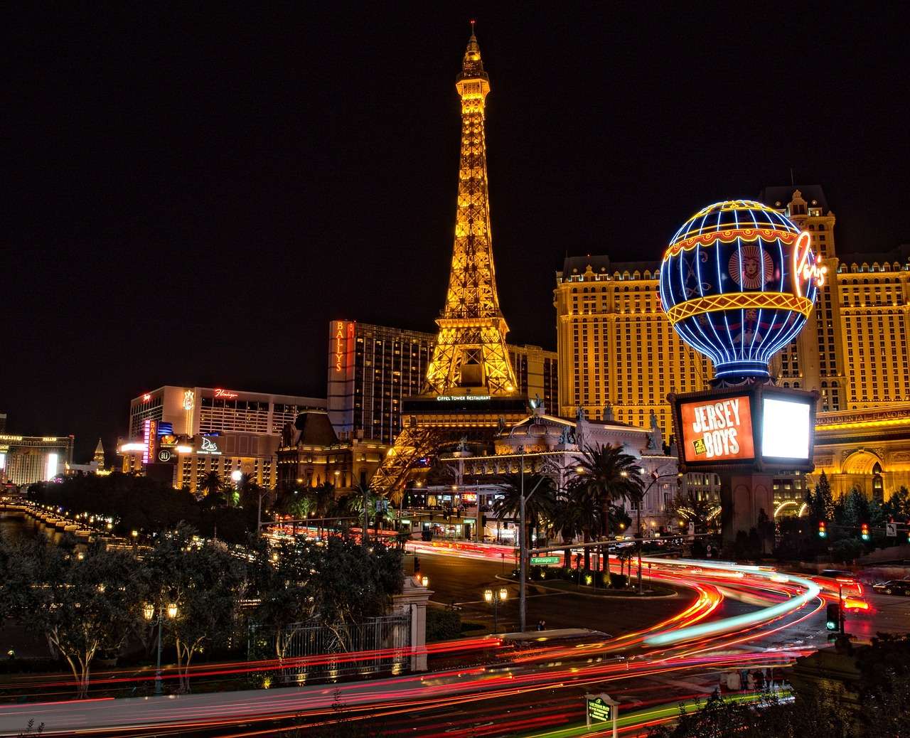 Fire at Paris Las Vegas causes $50,000 in damage, The Strip