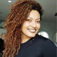 Stephany Zambrano Pmp profile picture