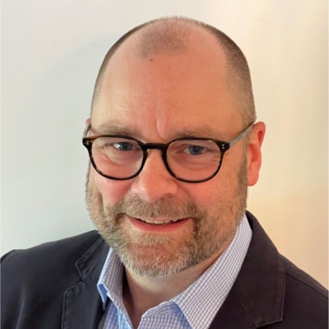 Greg Holden profile picture