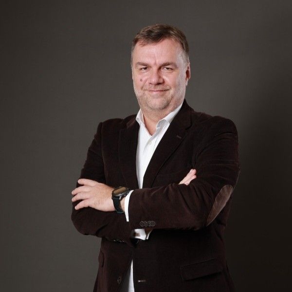 Valer Merenyi profile picture