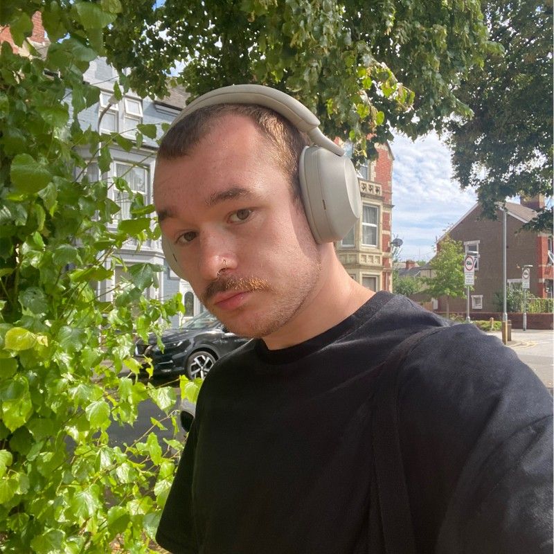 Rowan Davies profile picture