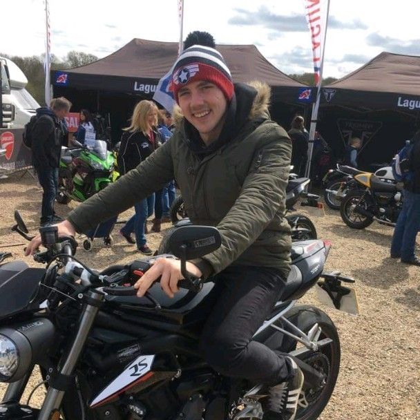 Josh Brown profile picture