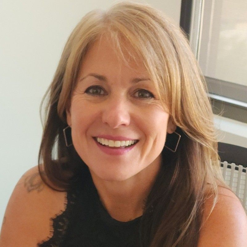 Jen L profile picture