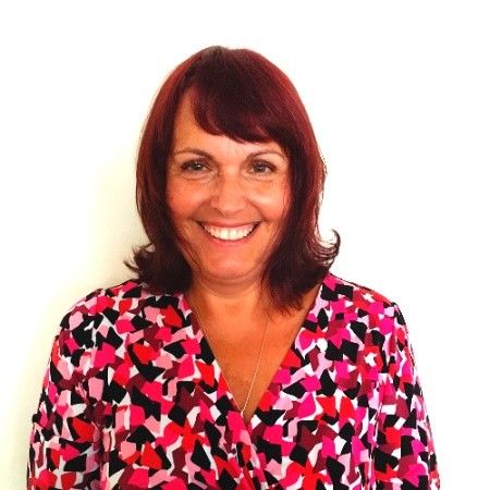 Julie Wigg profile picture