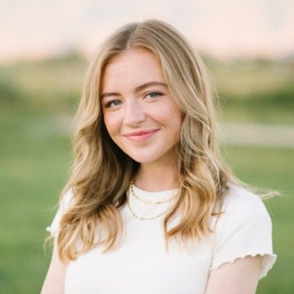 Lily Derr profile picture