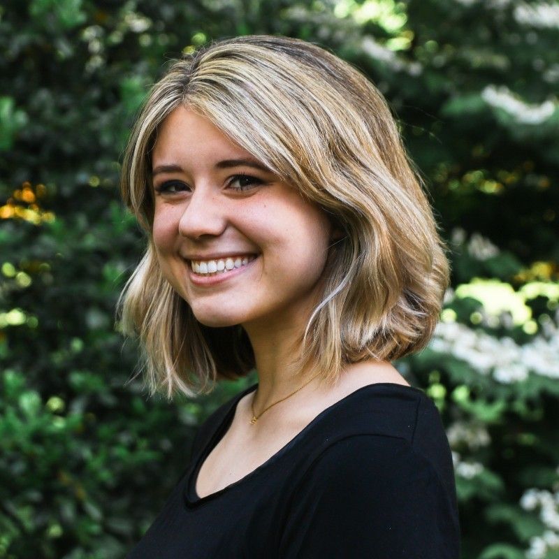 Emily Dhue profile picture