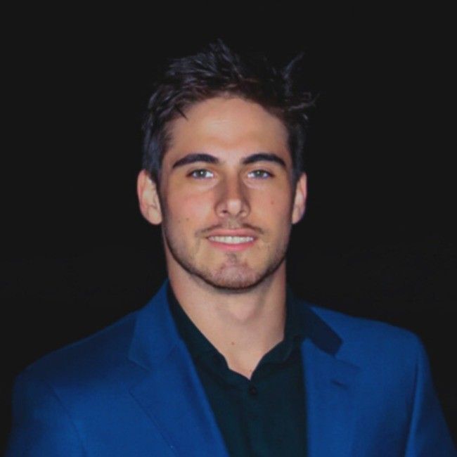 Reese Williamson profile picture