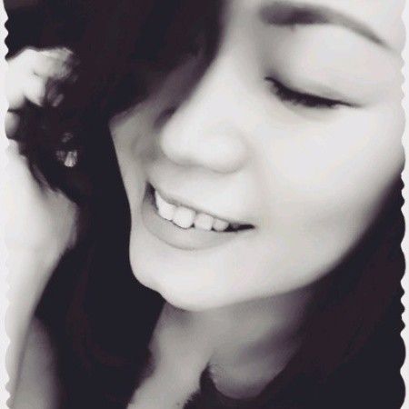 Cindy Low profile picture