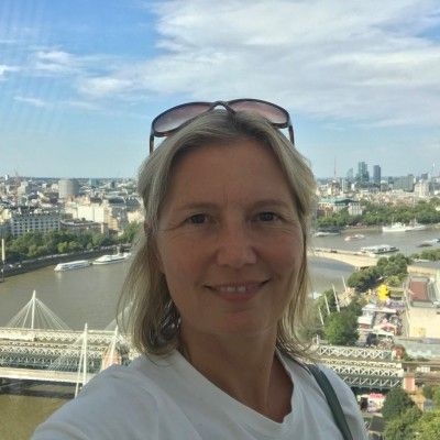 Sarah Cave profile picture