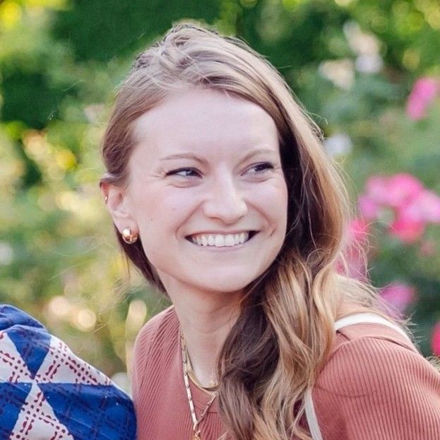 Alina Sapozhnikova profile picture