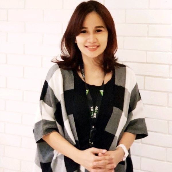 Desi Anggrayeni profile picture