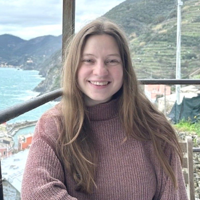 Abby Main profile picture