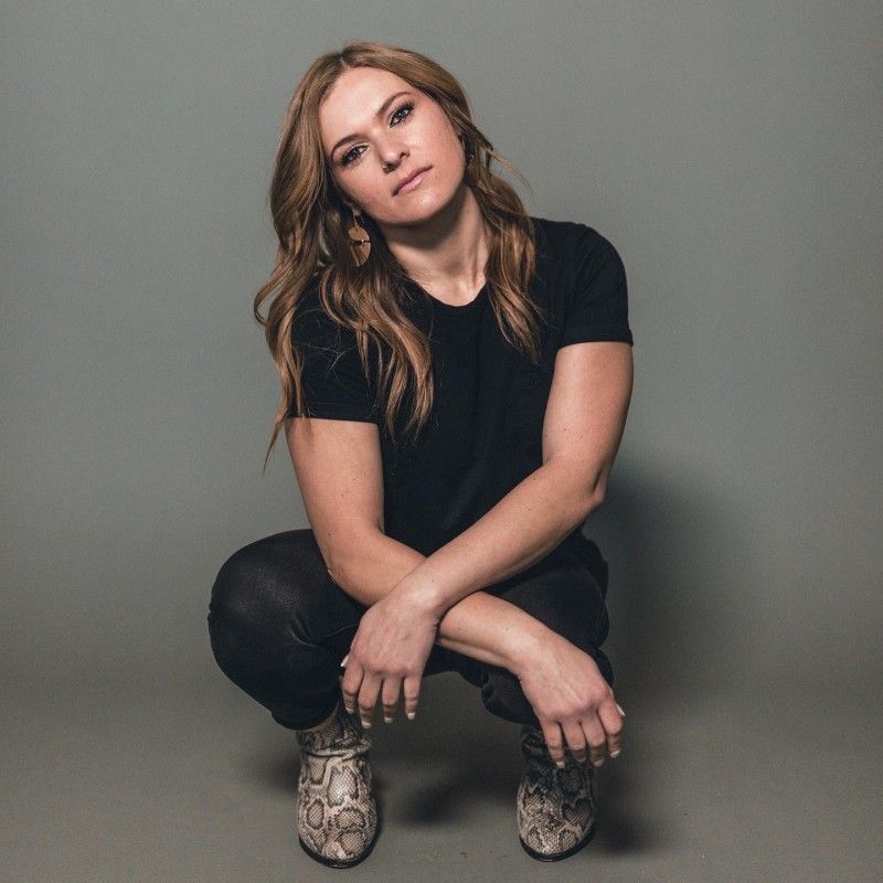 Giselle B profile picture