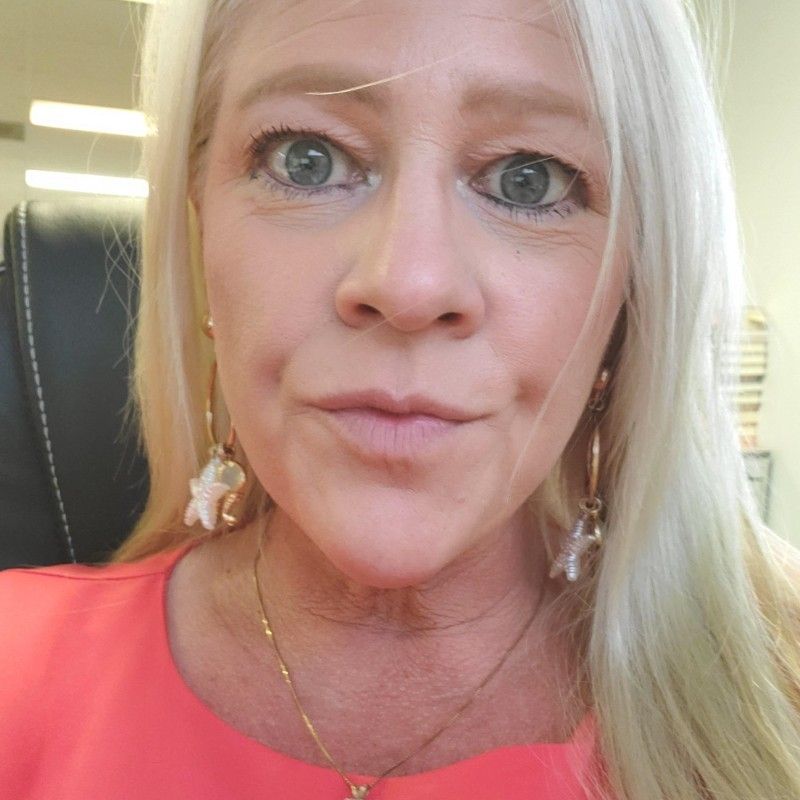Emily Oglesby profile picture