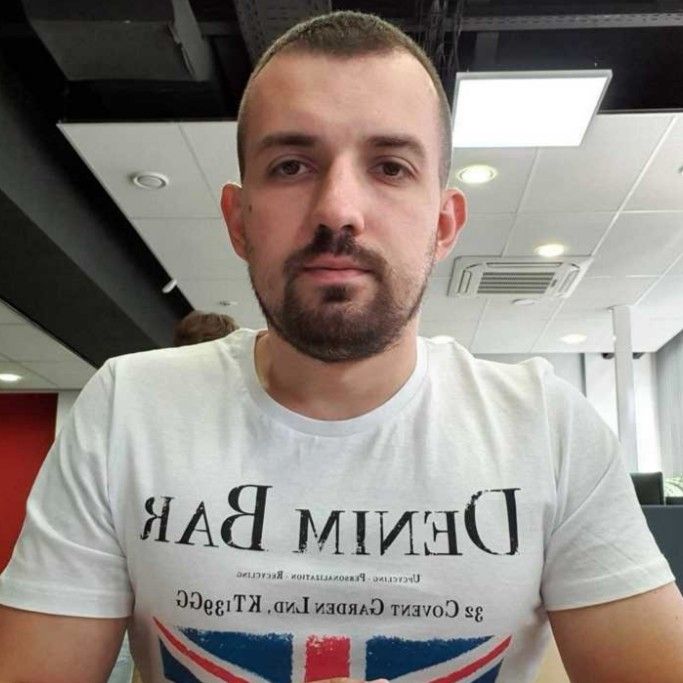 Vlad Riabyk profile picture
