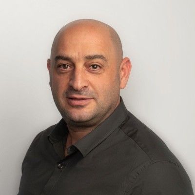 ✔ Nave Betzalel profile picture