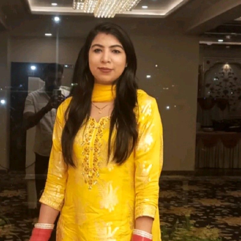 Gauri Bhatia profile picture